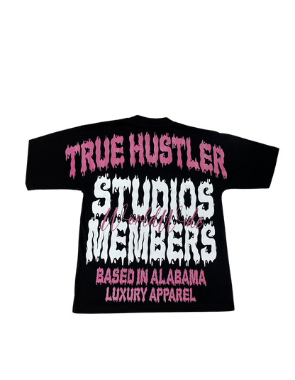 Hillside “True Hustler Studios Members” Graphic Tee – Black/Pink