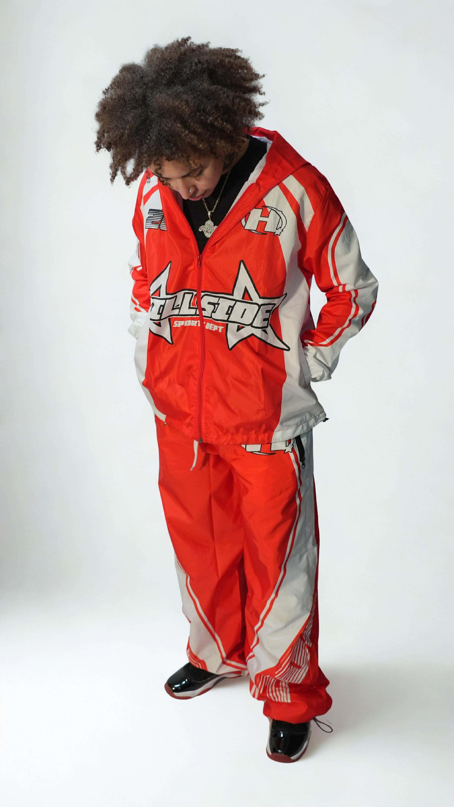 Hillside 26 Sport Windbreaker Set – Red/White